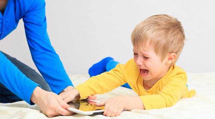 Çocuklar kaç yaşında telefon kullanmaya başlanmalı?